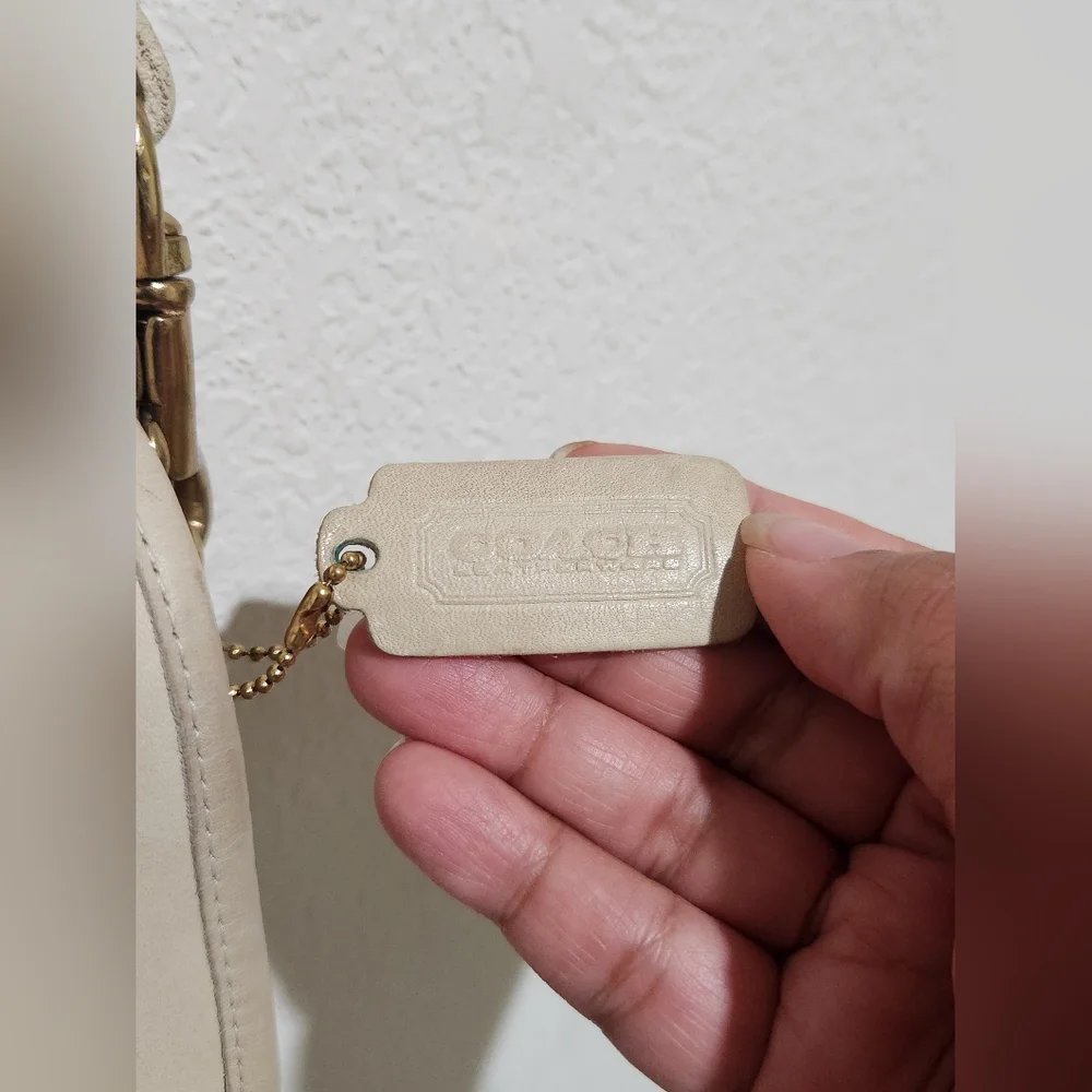 Vintage Coach Shoulder Purse 9385 - Bone - Picture 6 of 15